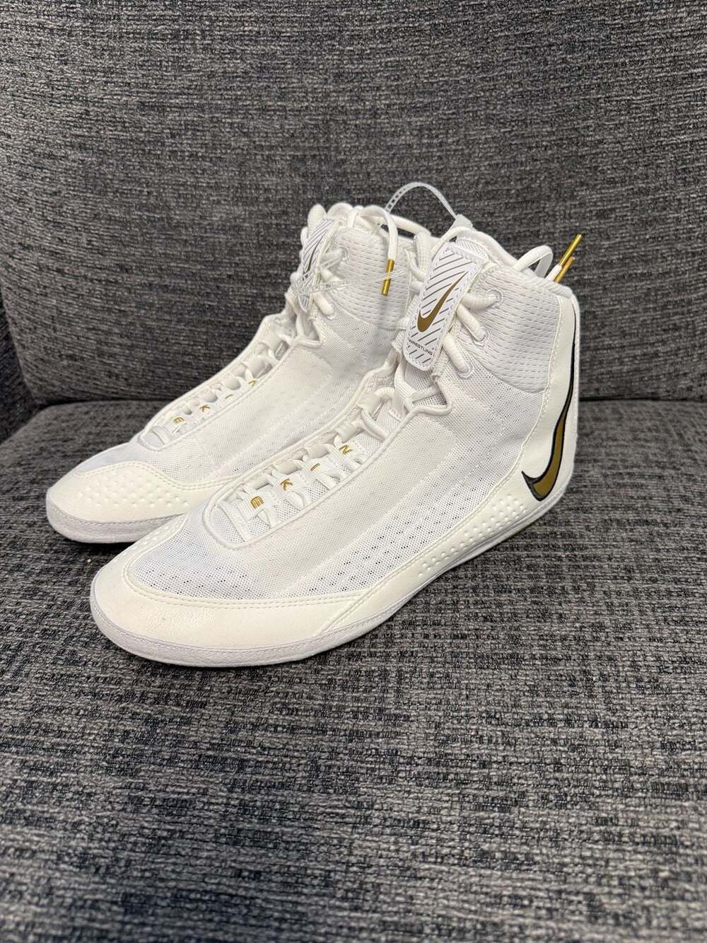 Nike Inflict 4 Wrestling Shoes Size 11 White Gold